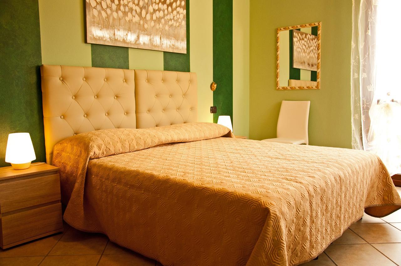 Casa Vacanze Sandalia 보사 외부 사진