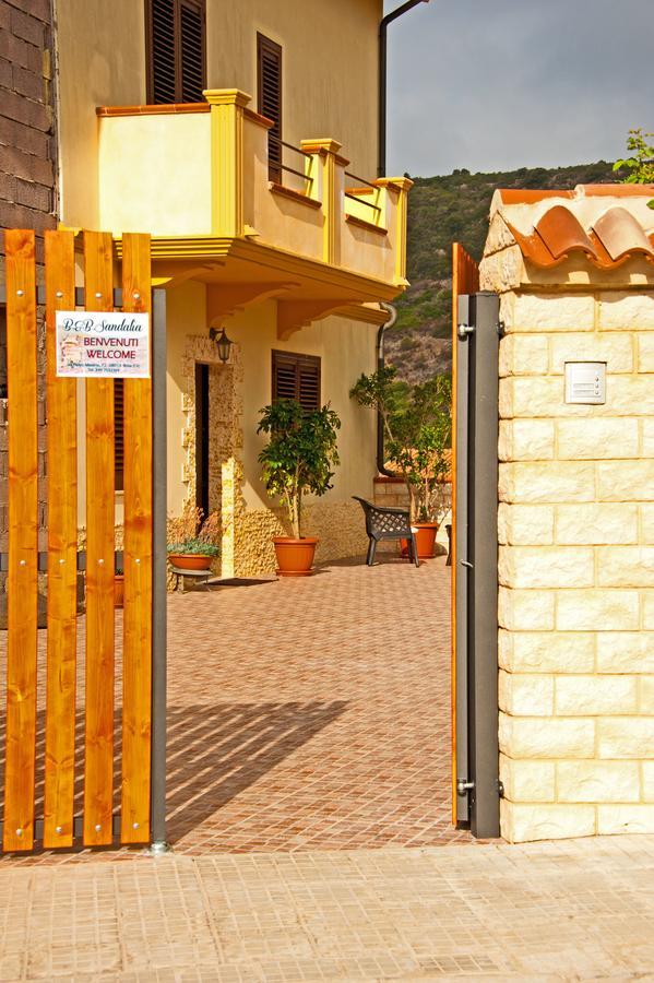 Casa Vacanze Sandalia 보사 외부 사진